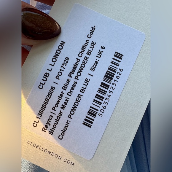 Club London REYNA Powder Blue Pleated Chiffon Cold-Shoulder Maxi Dress NWT! - Picture 9 of 9